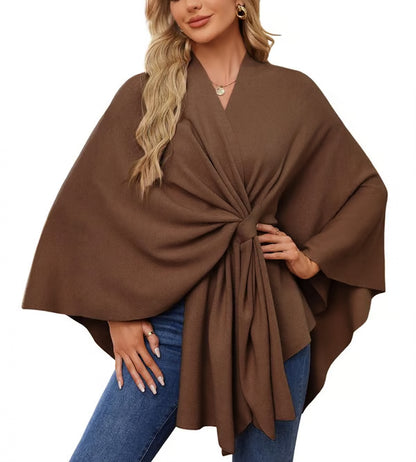 Suéter tipo poncho con frente abierto suave y elegante