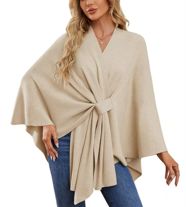Suéter tipo poncho con frente abierto suave y elegante