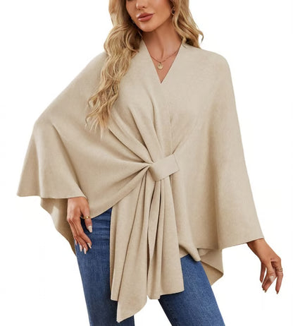 Suéter tipo poncho con frente abierto suave y elegante