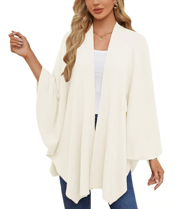 Suéter tipo poncho con frente abierto suave y elegante